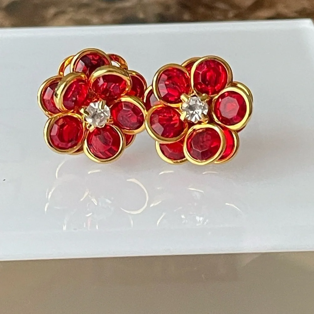 Vintage Red Crystal Rivière Layered Blooming Flower Goldtone Post Stud Earrings